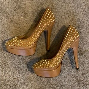 Vince Camuto Stud Pumps